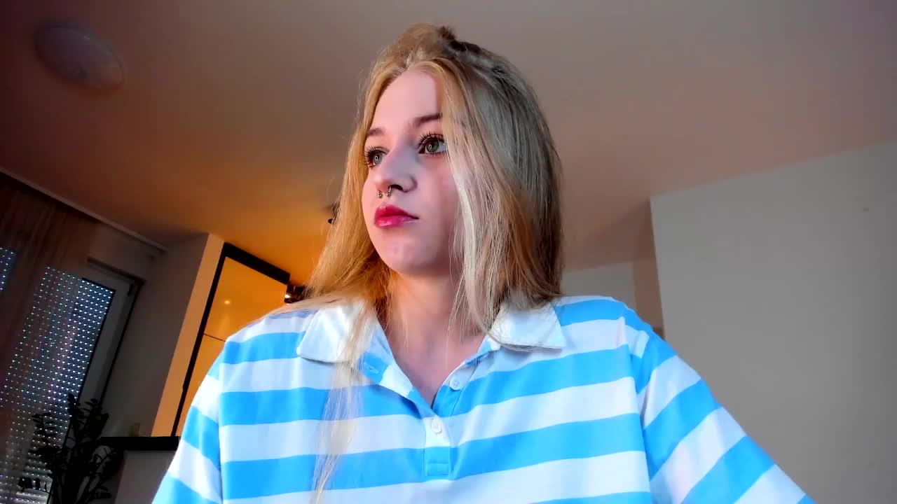 MiaMeowa Live Sex December 13, 2025