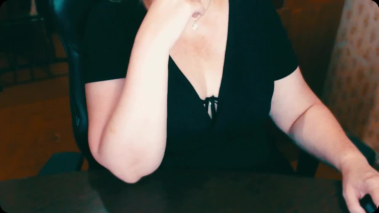 Alisa1917 Live Sex December 14, 2025