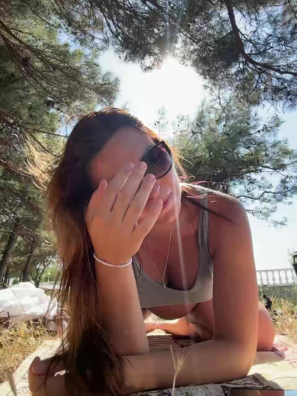 DIVORA Live Sex December 13, 2025