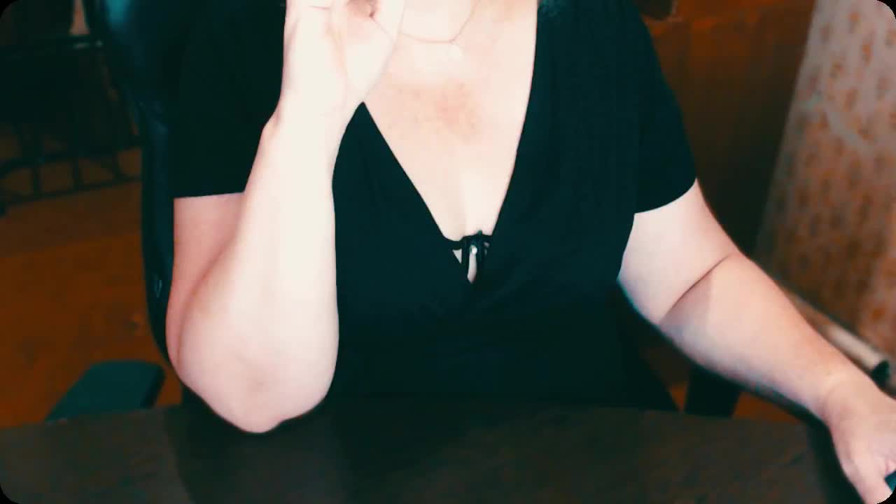 Alisa1917 Live Sex December 14, 2025