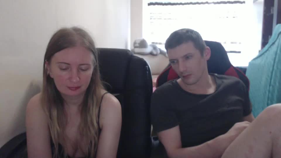 jenisandpeter Live Sex December 14, 2025