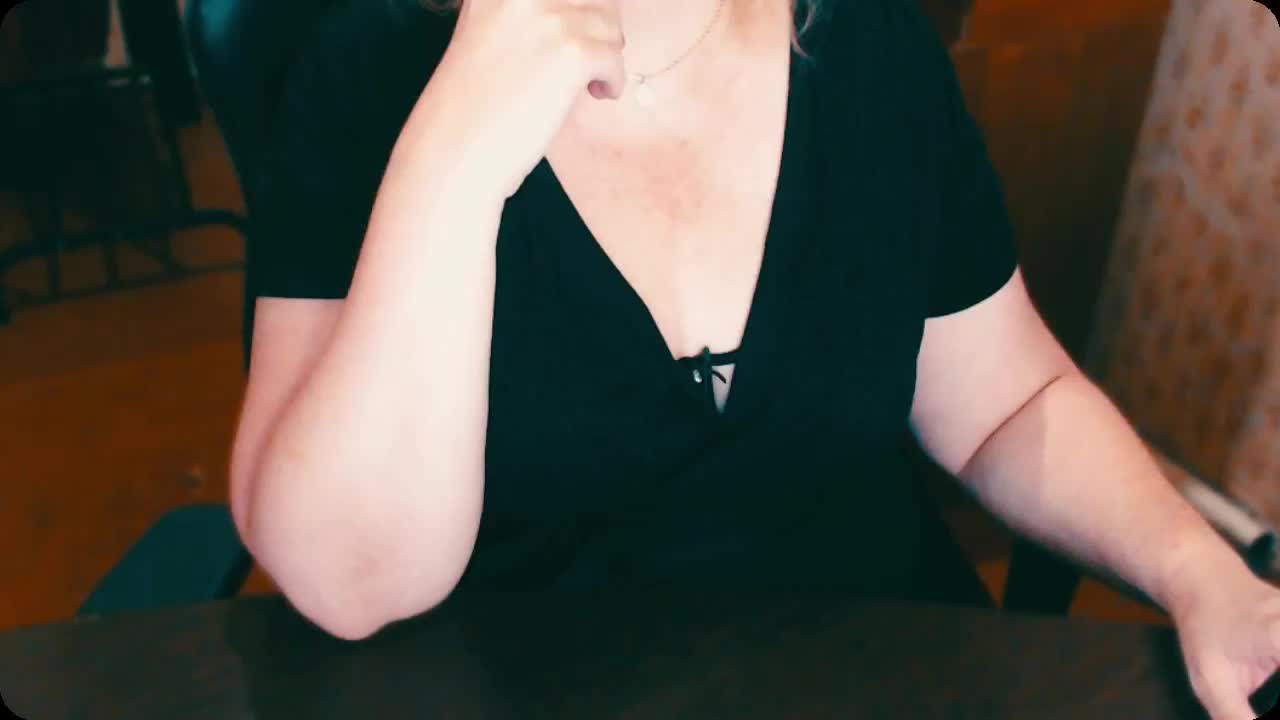 Alisa1917 Live Sex December 14, 2025