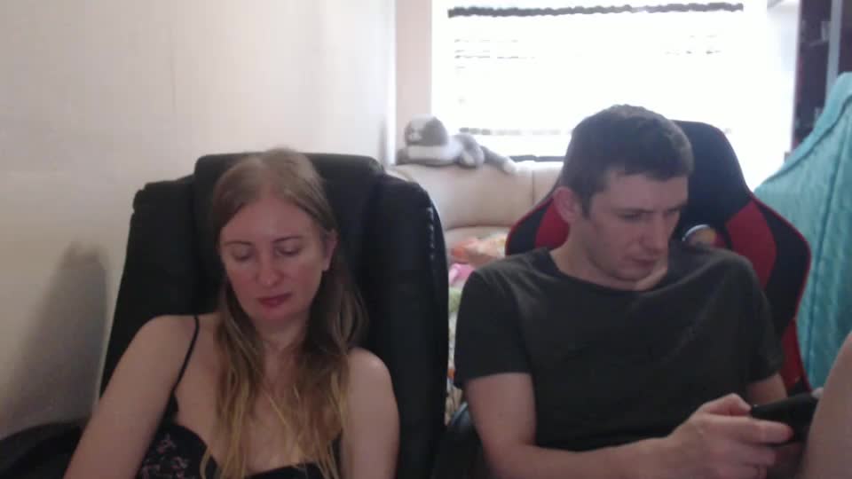 jenisandpeter Live Sex December 14, 2025