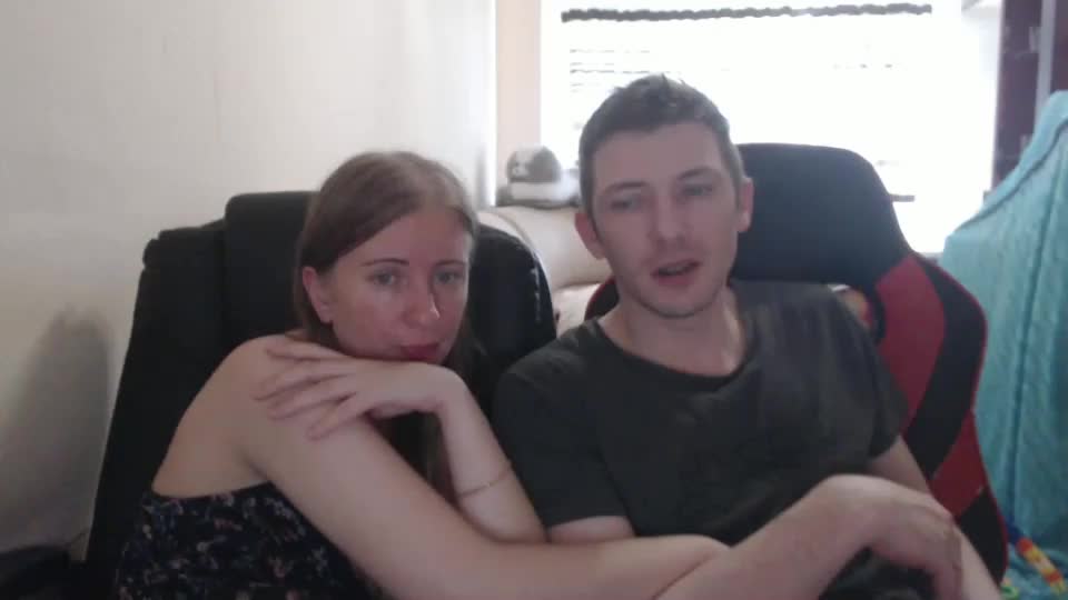 jenisandpeter Live Sex December 18, 2025