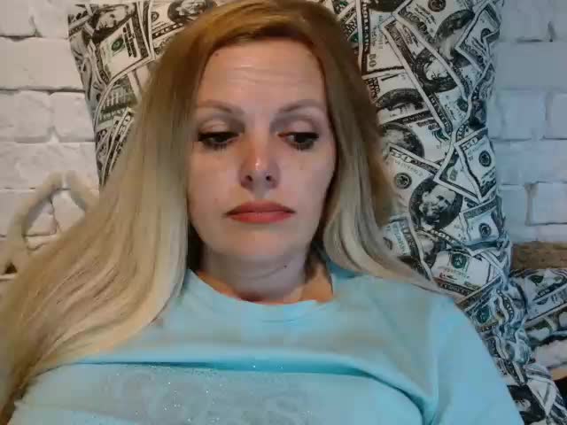 AngelAlone Live Sex December 17, 2025