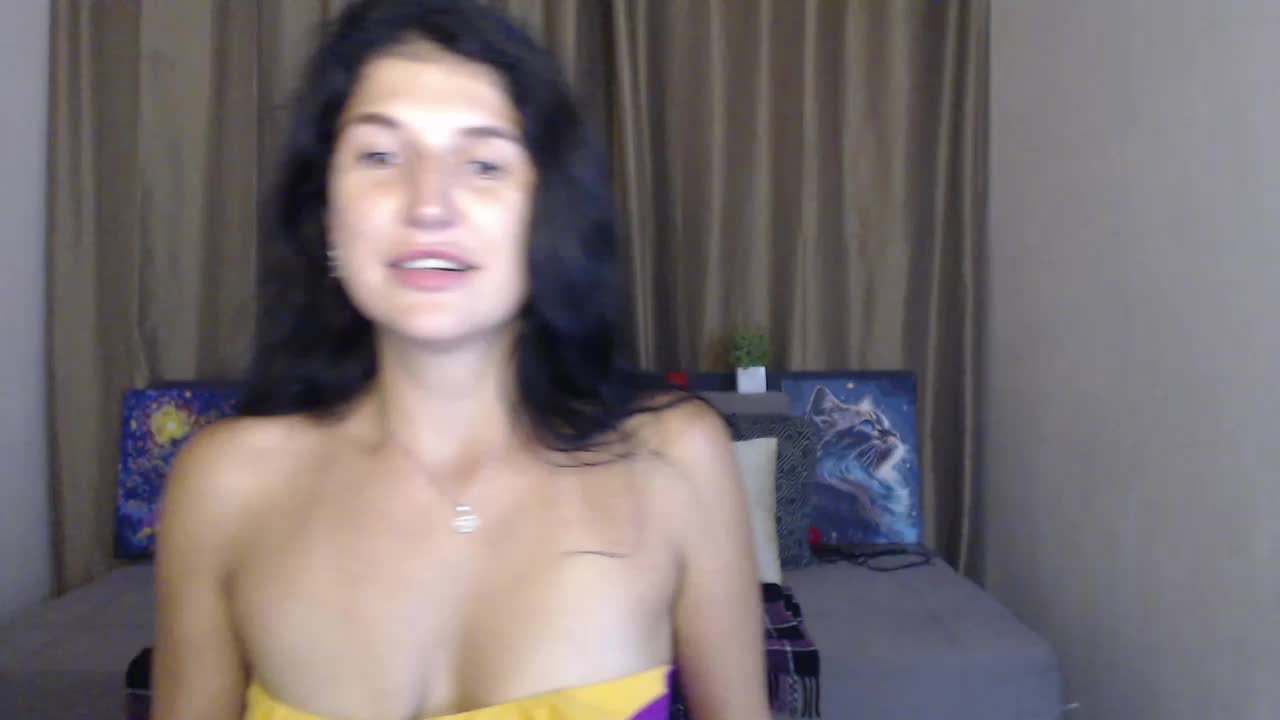 AliannaSoloKisses Live Sex December 12, 2025