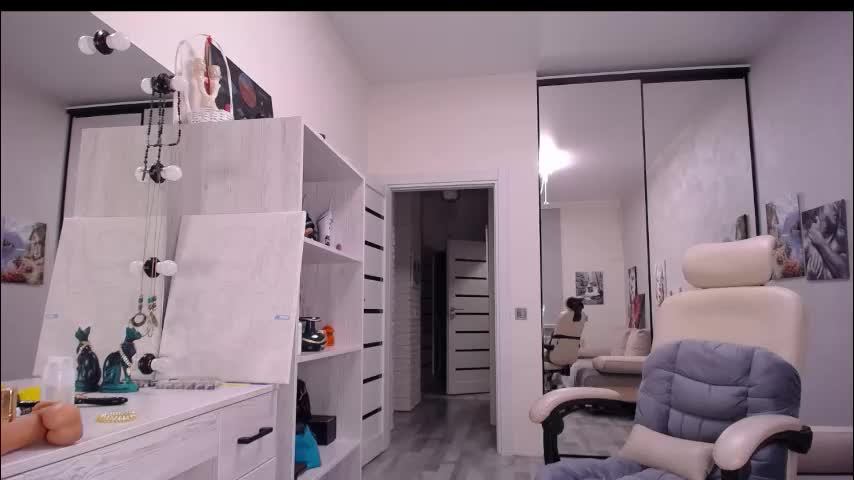 so_sexy_monna Live Sex December 17, 2025