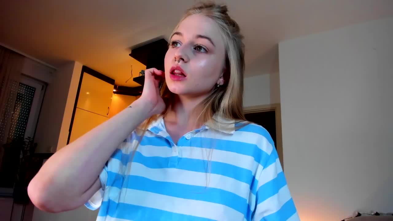 MiaMeowa Live Sex December 15, 2025