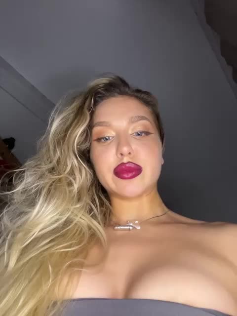 MistressX555 Live Sex December 17, 2025