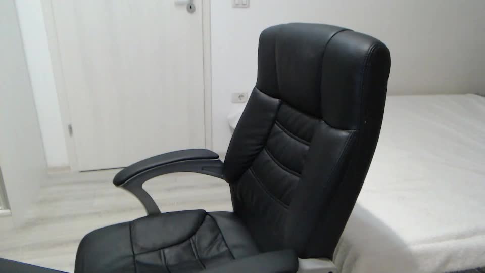 blue_eyes96 Live Sex December 13, 2025