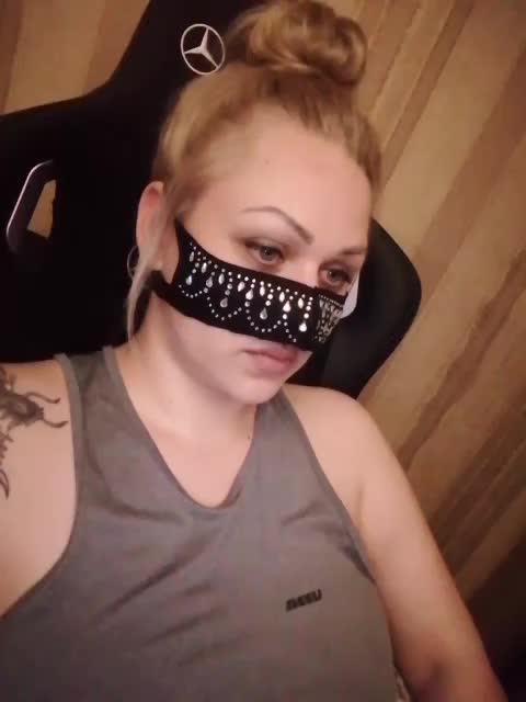 -Tiffany- Live Sex December 18, 2025