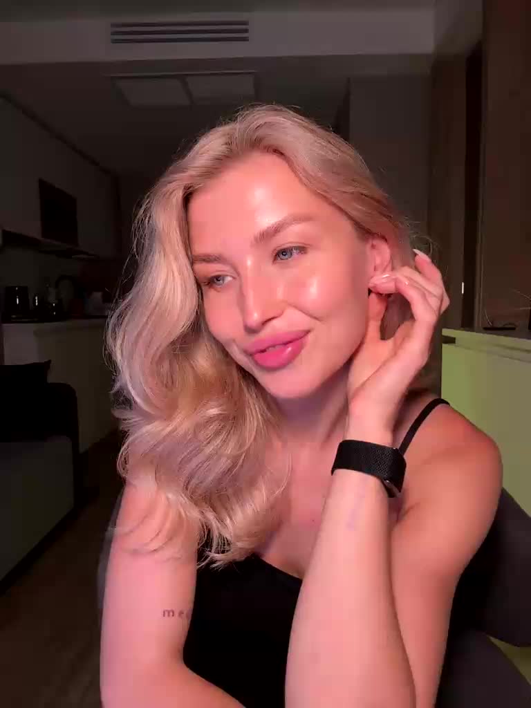 sweetpeach77 Live Sex December 13, 2025