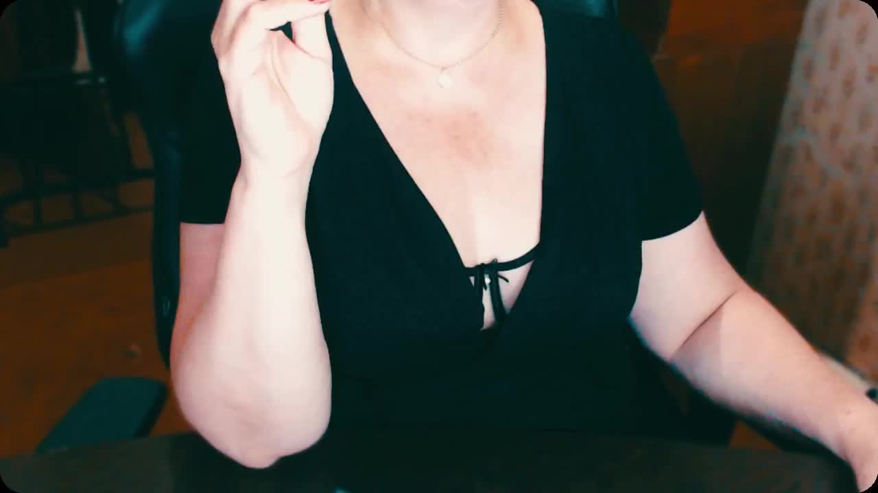 Alisa1917 Live Sex December 14, 2025