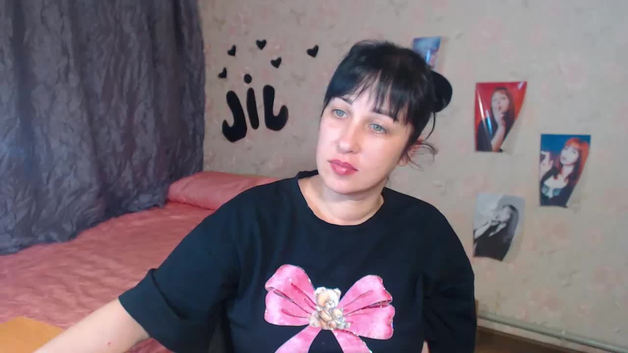 JillStevens Live Sex December 17, 2025