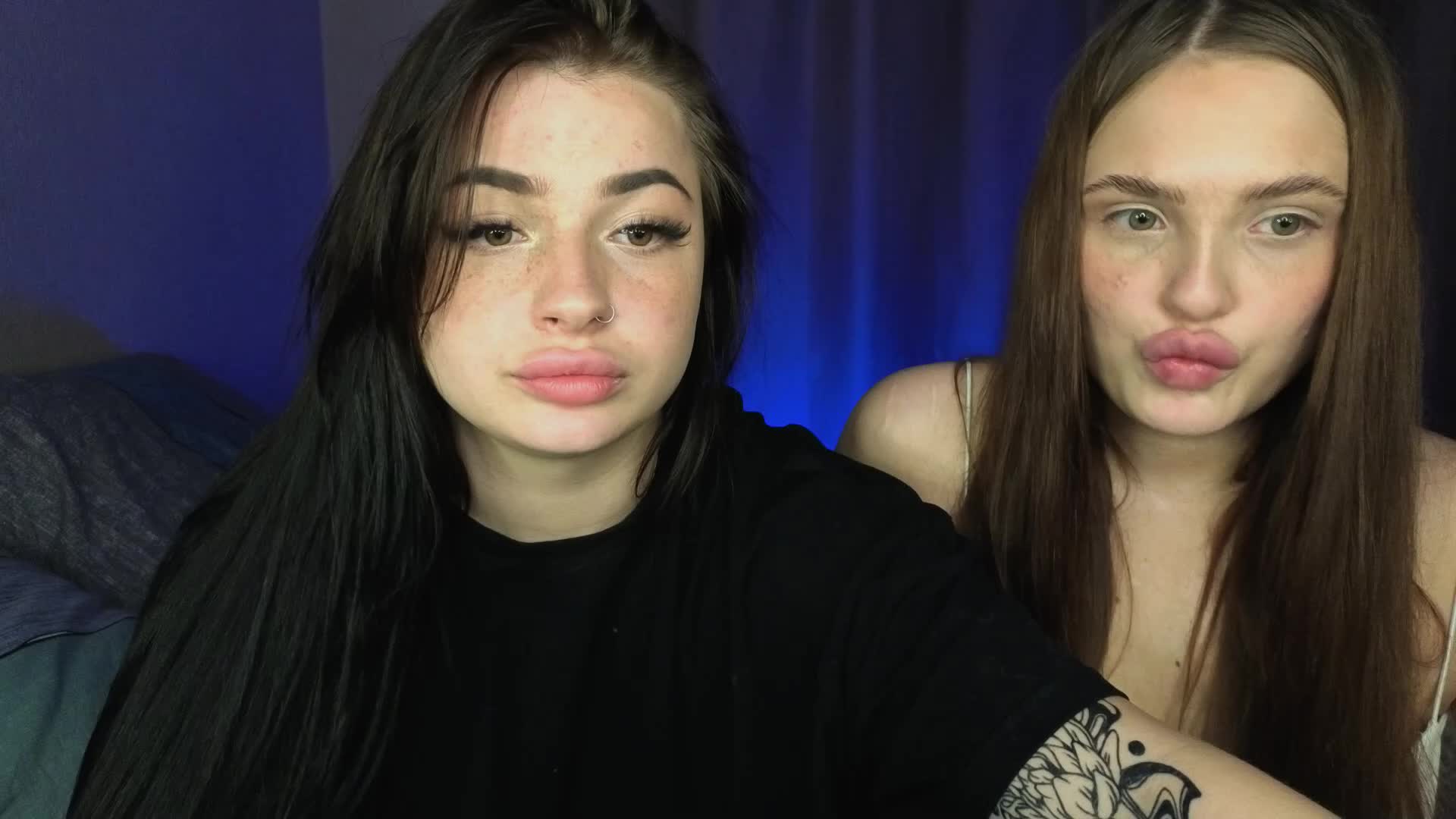 LisaAndDenis Live Sex December 13, 2025