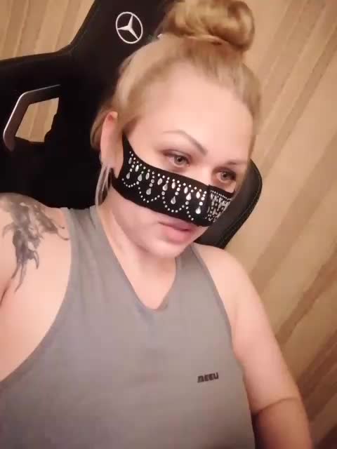 -Tiffany- Live Sex December 18, 2025