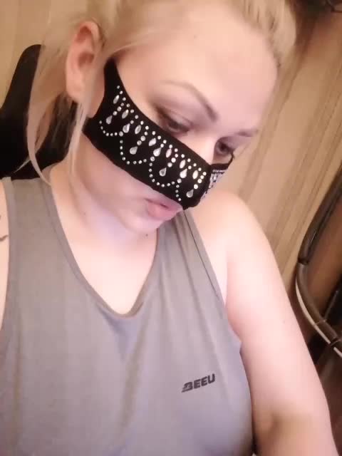 -Tiffany- Live Sex December 18, 2025