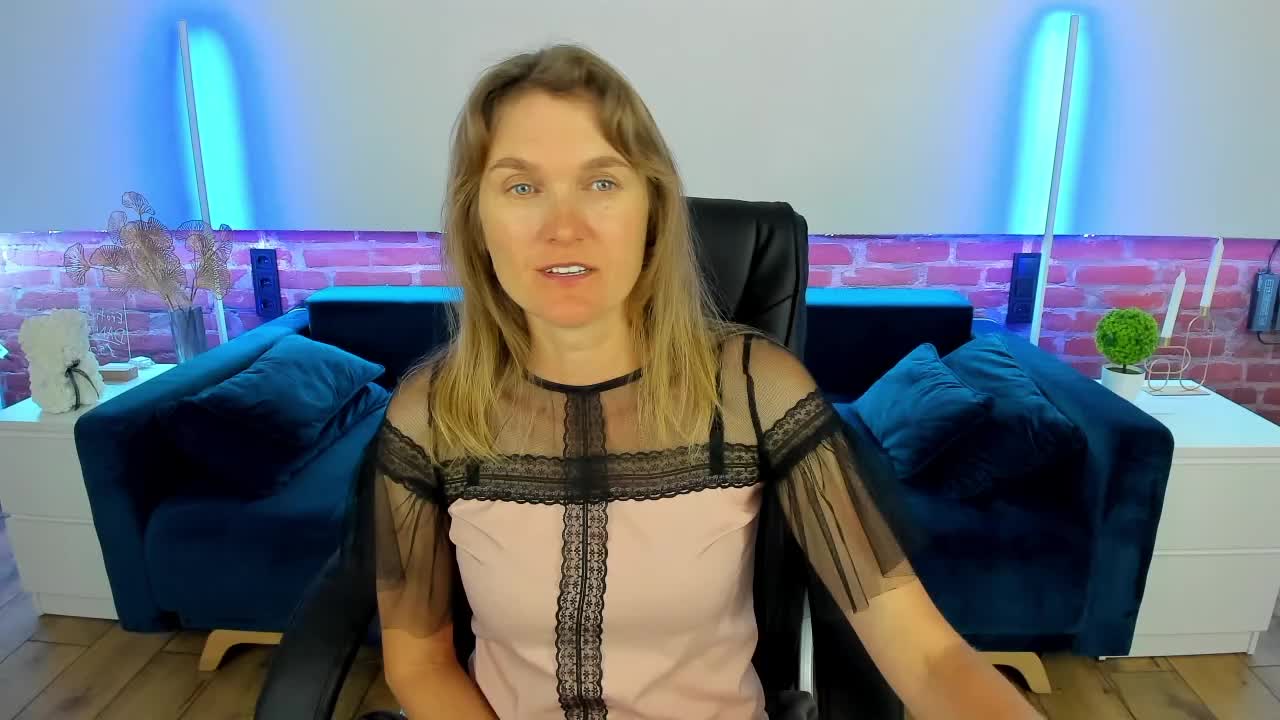 Annabel-xxx Live Sex December 14, 2025