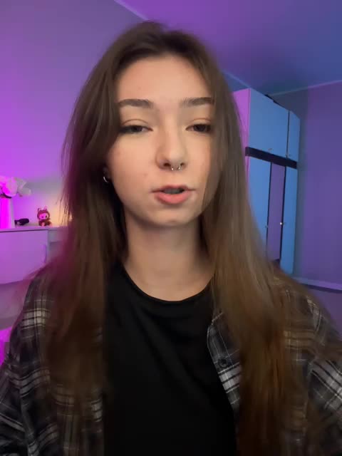 ShyAlya Live Sex December 17, 2025