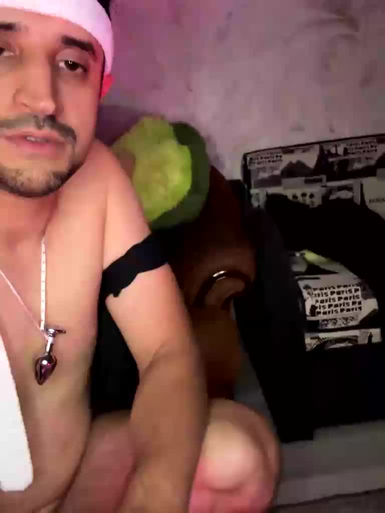 VIP17CoupleDream Live Sex December 17, 2025