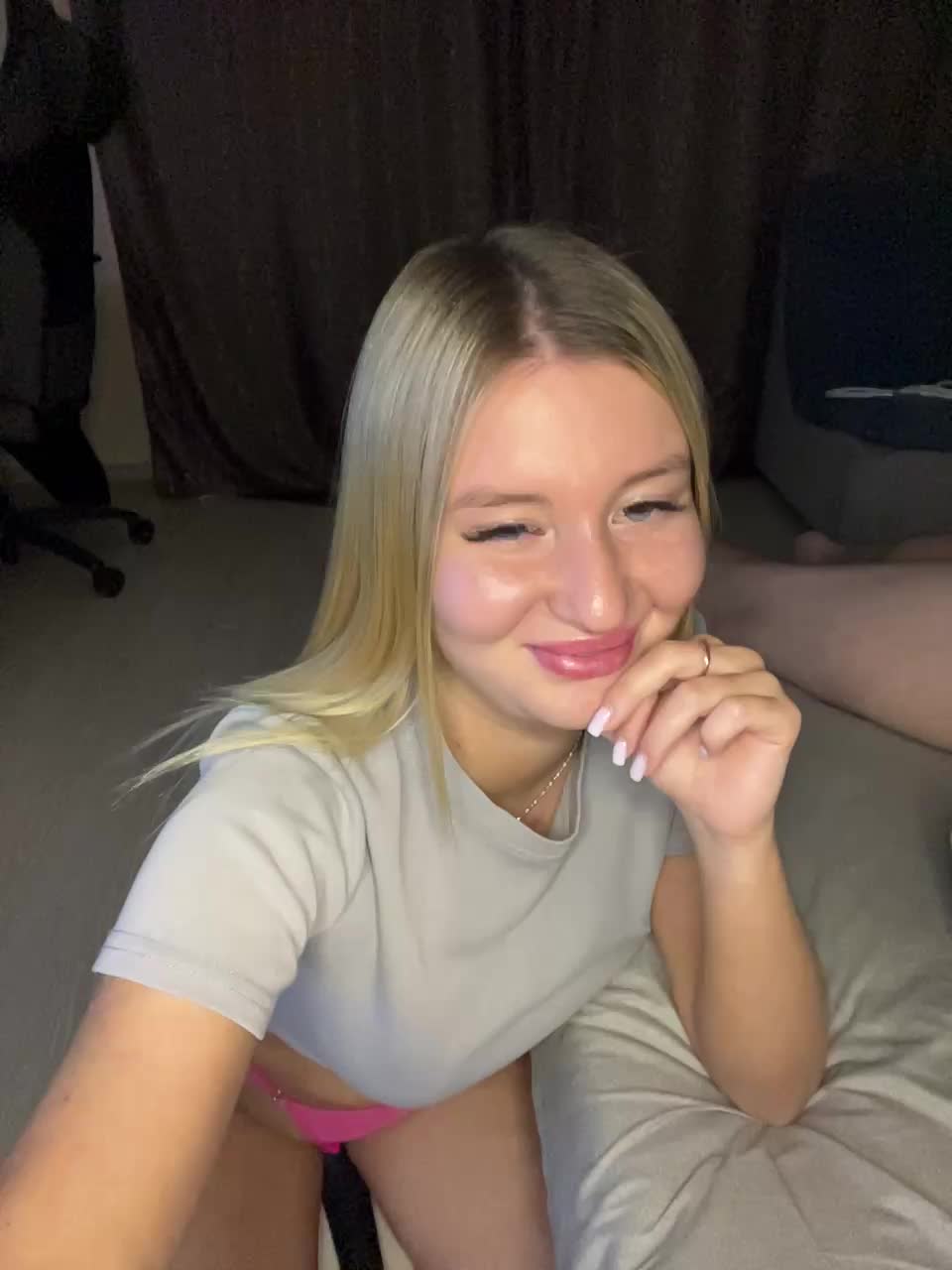 Karina_and_Batman Live Sex December 15, 2025