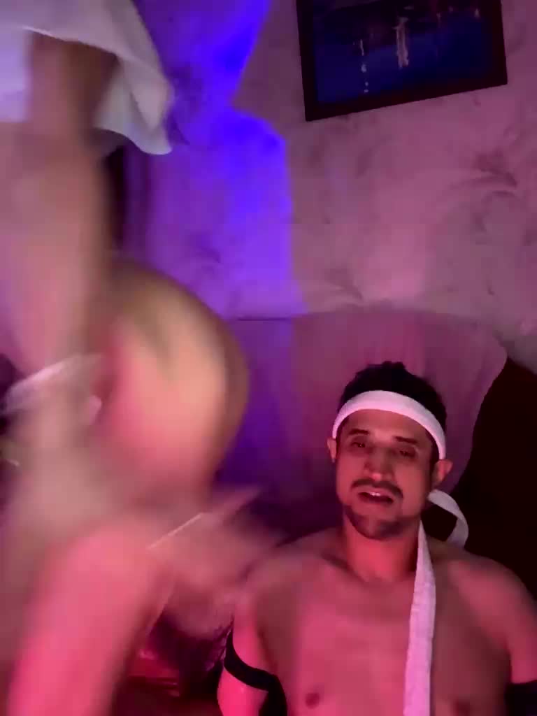 VIP17CoupleDream Live Sex December 17, 2025