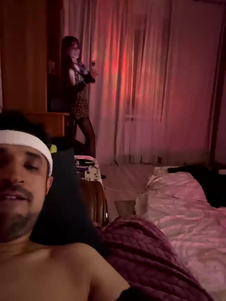 VIP17CoupleDream Live Sex December 17, 2025