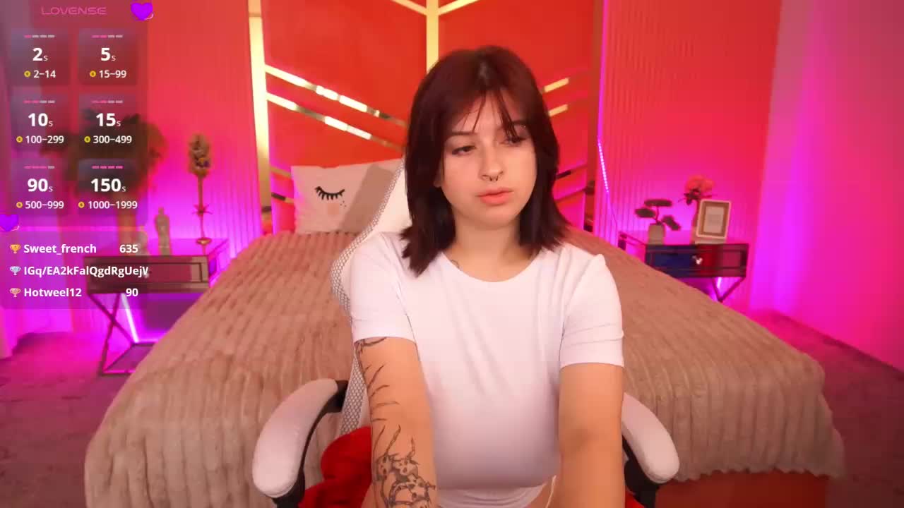 MikiiKiwi Live Sex December 17, 2025