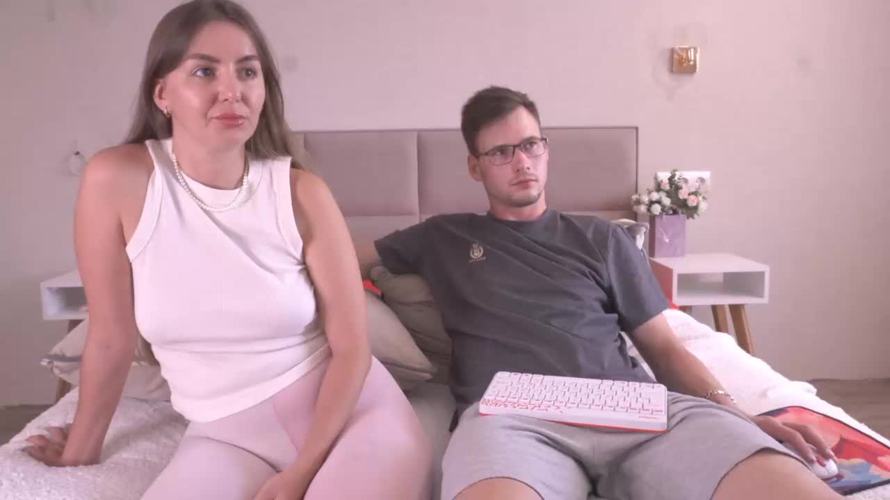 PashaAndMila Live Sex December 17, 2025