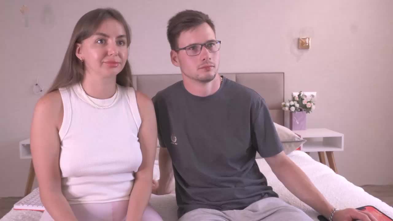 PashaAndMila Live Sex December 17, 2025