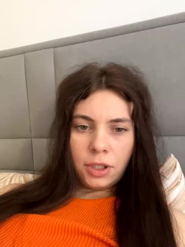 CurlyLara Live Sex December 17, 2025