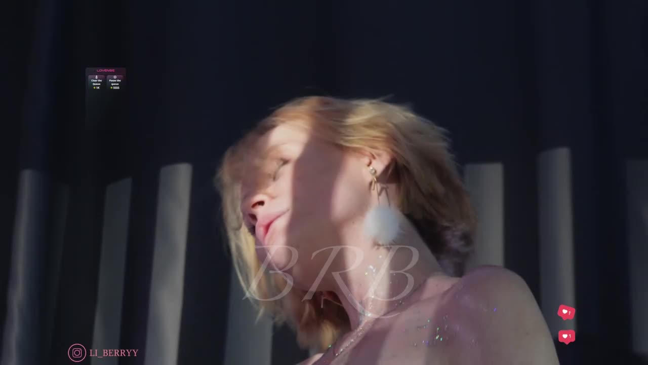 Li_Berry Live Sex December 13, 2025