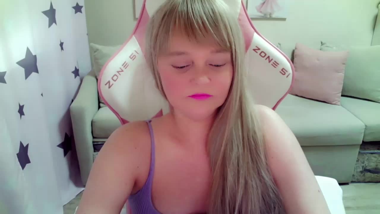 ChristieRoses Live Sex December 13, 2025