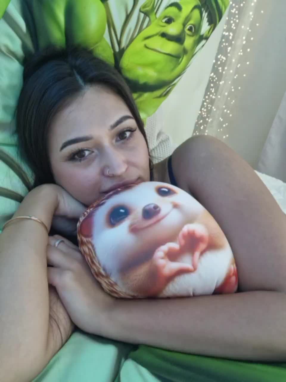 Alinka-chocolatee Live Sex December 15, 2025