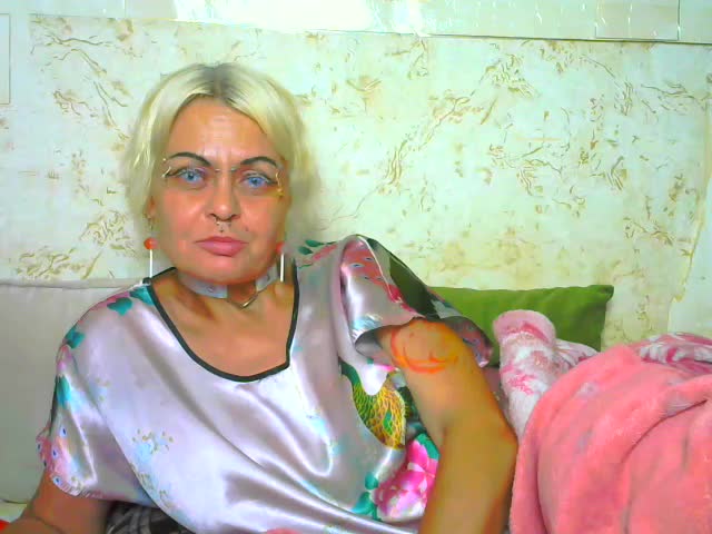 Gardener_of_Illusions Live Sex December 17, 2025