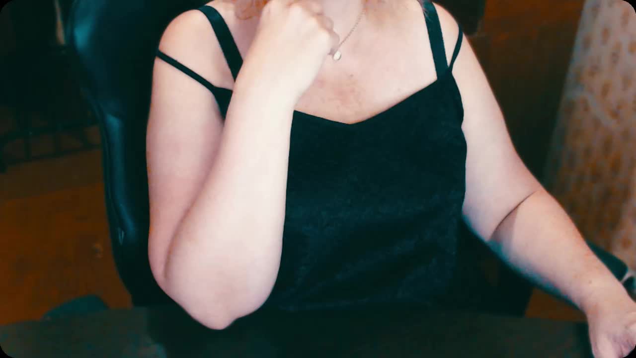 Alisa1917 Live Sex December 14, 2025