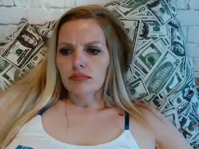 AngelAlone Live Sex December 17, 2025