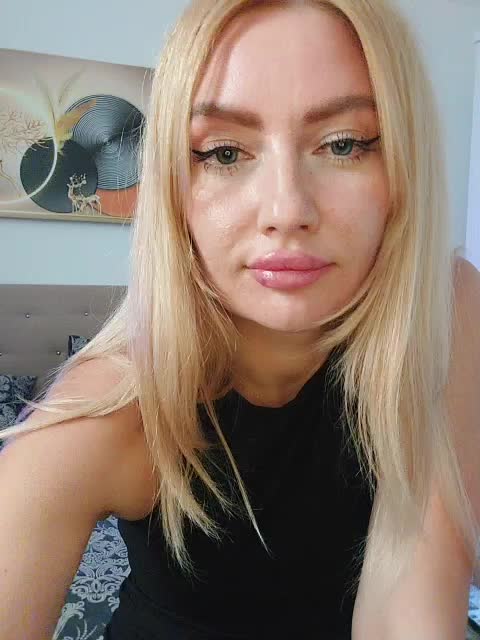 AlenaFeya Live Sex August 15, 2025