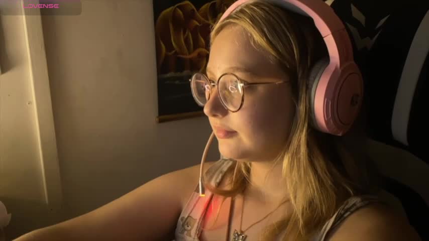 JacyWinslat Live Sex December 13, 2025