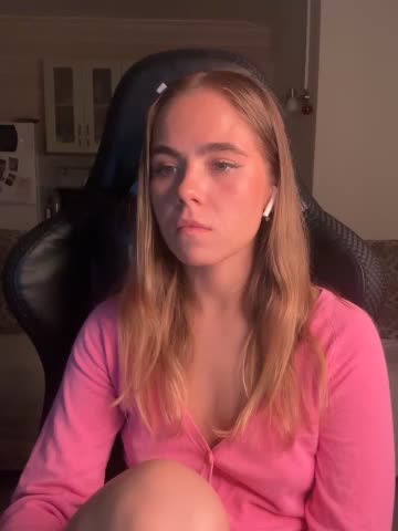 SkyBriii Live Sex December 13, 2025