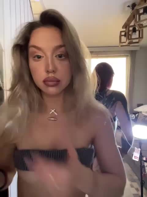 MistressX555 Live Sex December 17, 2025