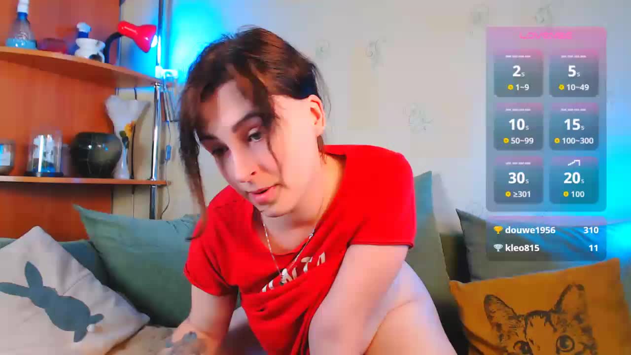 Caroline1995 Live Sex December 17, 2025