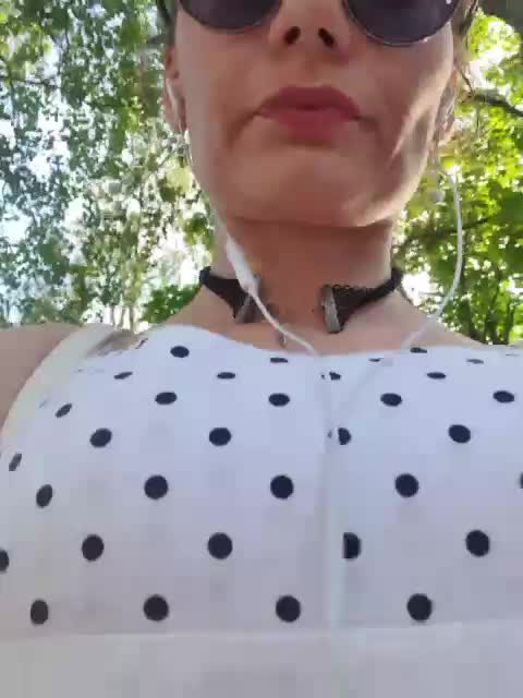 analiMilana Live Sex December 14, 2025