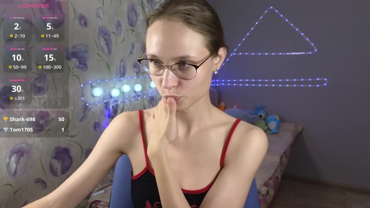 Armura Live Sex December 17, 2025