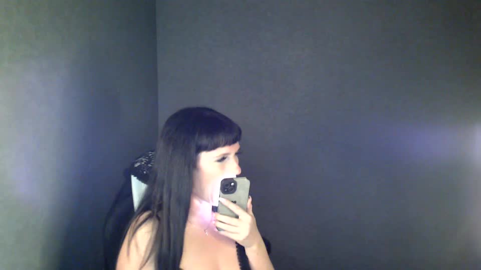 LindaElosiMilf Live Sex December 14, 2025