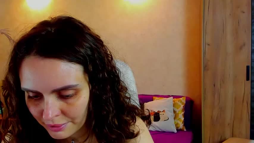 mia_grantes Live Sex December 15, 2025