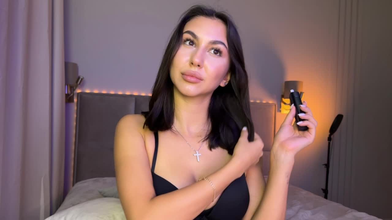 YESSASHA Live Sex December 17, 2025