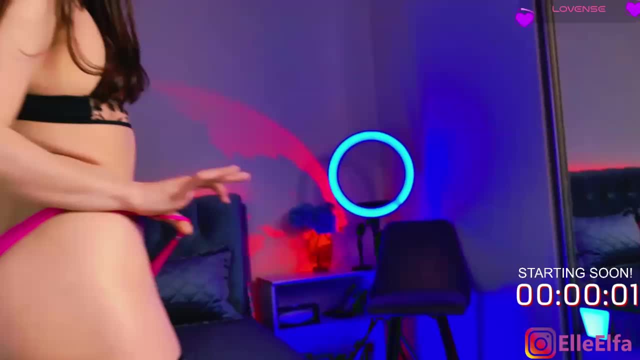 ElfaElle Live Sex December 14, 2025