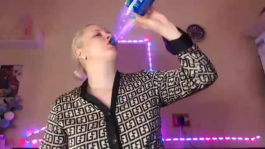 Karolina_love_ Live Sex December 15, 2025