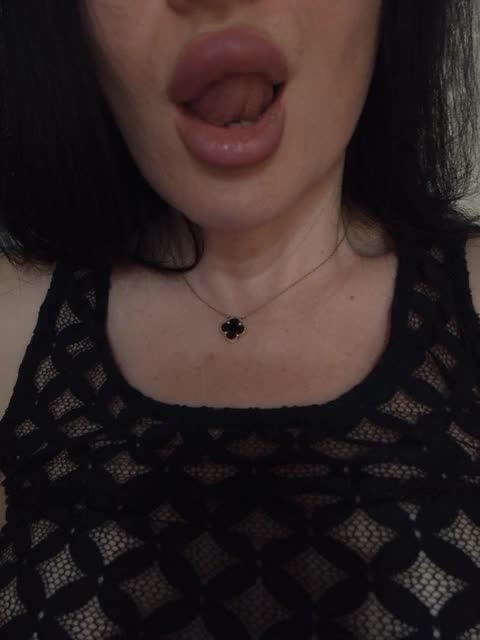 Black_chick Live Sex December 18, 2025